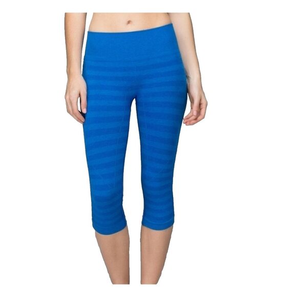 Lululemon athletica In The Flow Crop Stripe Heathered Baroque Blue size 6 - Picture 1 of 9
